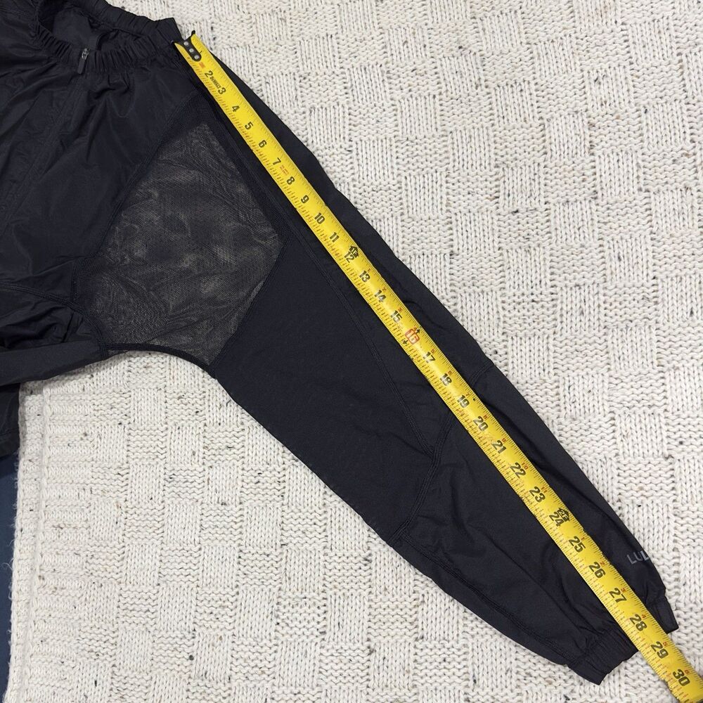 Lululemon With the Breeze Jacket 6 Black Mesh Glyde Windbreaker Cinch Hem - Picture 10 of 14